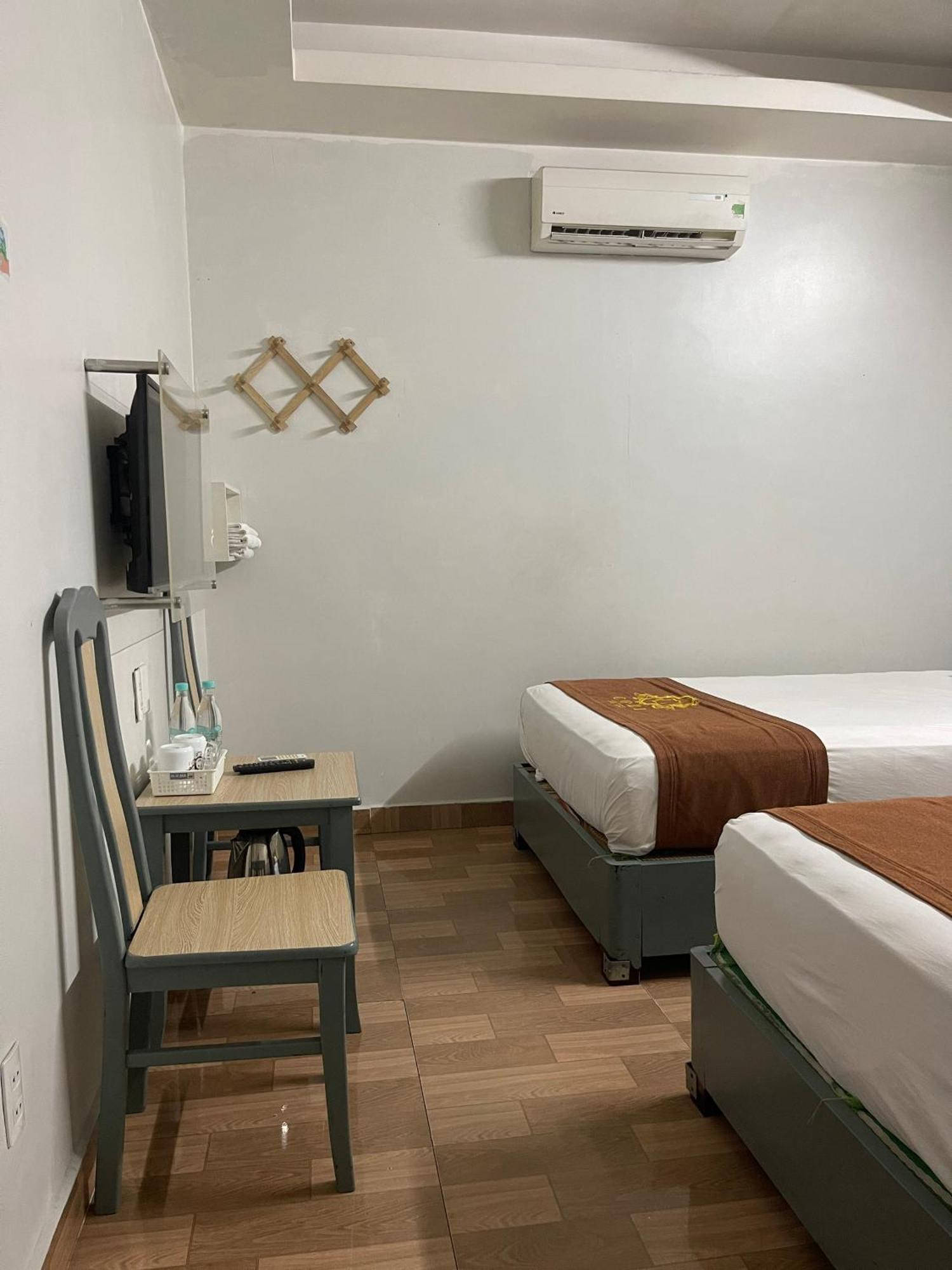 Cozi Hotel Hai Phong Bagian luar foto