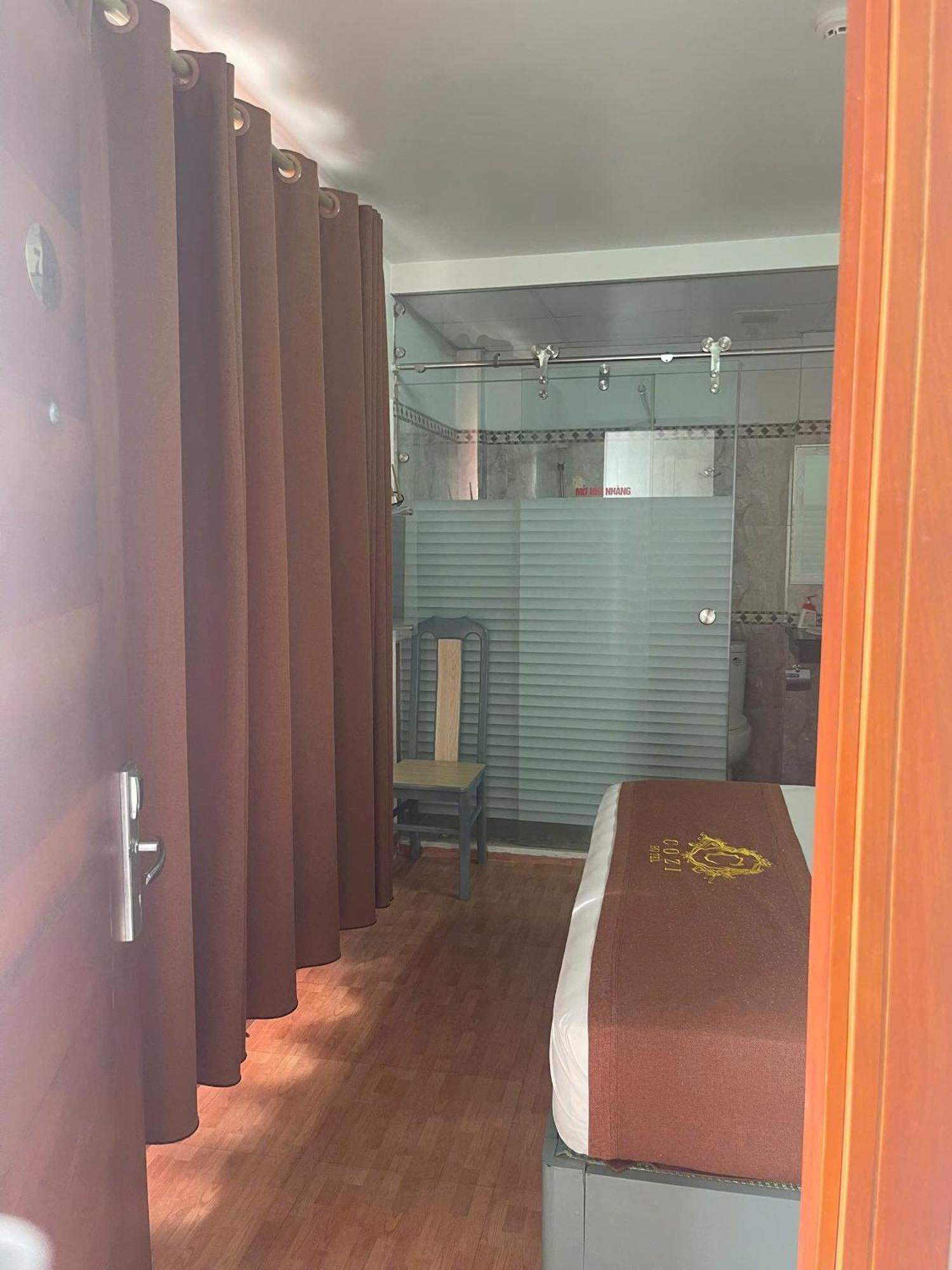 Cozi Hotel Hai Phong Bagian luar foto