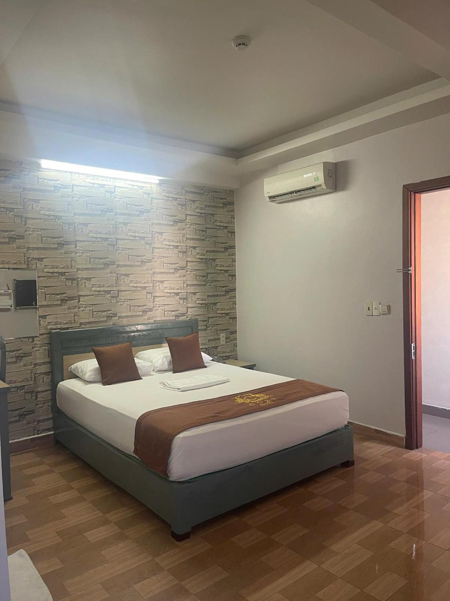 Cozi Hotel Hai Phong Bagian luar foto