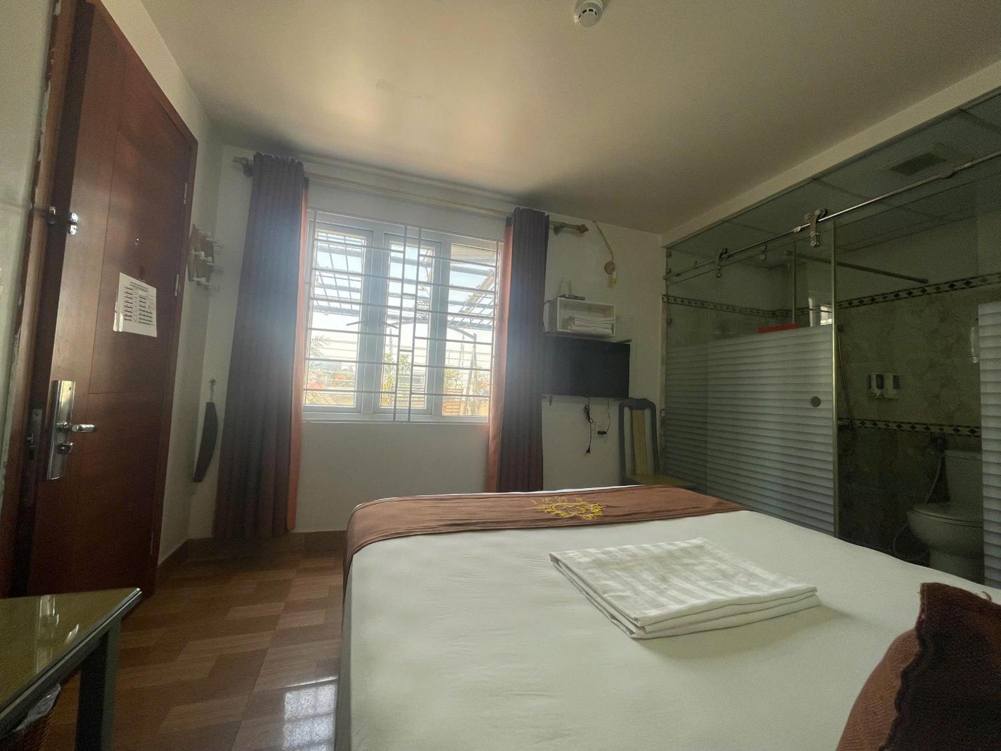 Cozi Hotel Hai Phong Bagian luar foto