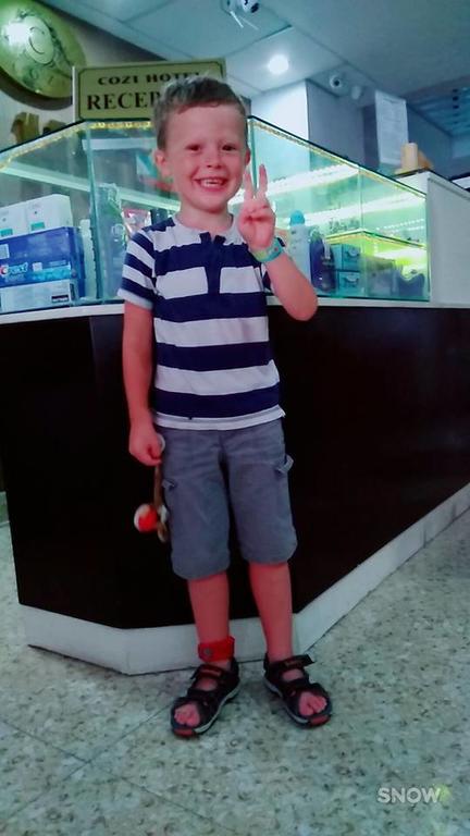 Cozi Hotel Hai Phong Bagian luar foto